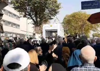 Des enseignants retraités arrêtés dans une manifestation à Téhéran