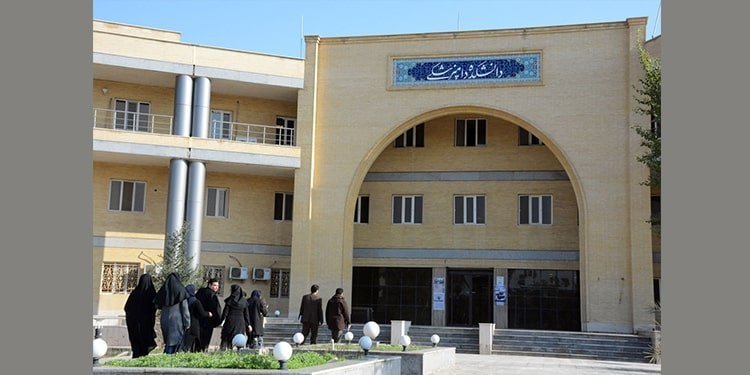 Kianoush Jahanpour, directeur des relations publiques au Ministère de la santé 