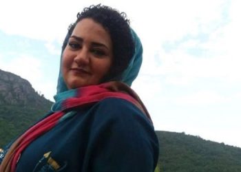 Atena Daemi soutient le soulèvement au Khouzistan et dans d'autres régions d'Iran