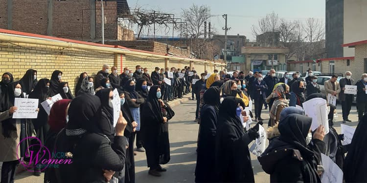 Protestations des enseignants iraniens dans plus de 100 villes