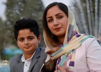 Zeynab Molaei Rad, la mère de Kian Pirfalak, suspendue de son emploi