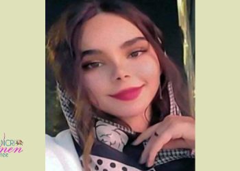Un tribunal iranien condamne Negar Davoudi à 2 ans de prison