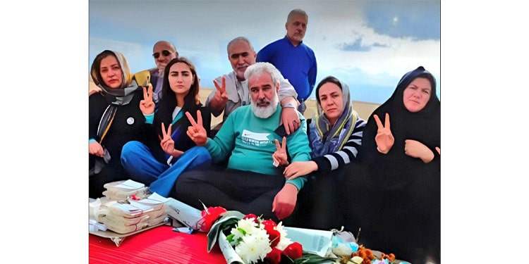 Arrestation de la mère et de la famille d'Abolfazl Adinehzadeh