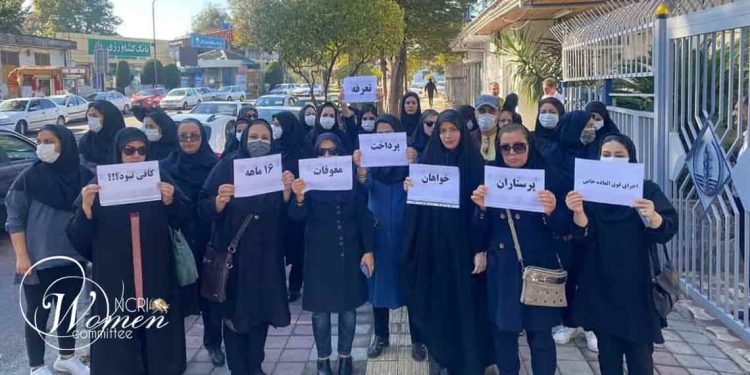 Les infirmières iraniennes réclament le paiement de leurs heures supplémentaires, de leurs primes et de leurs tarifs