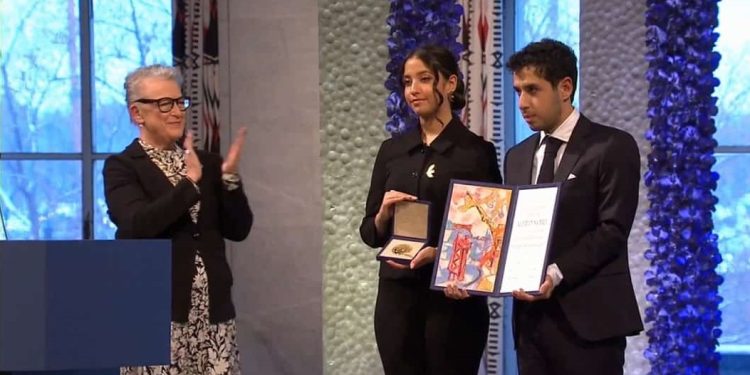 Les enfants d’une prisonnière politique iranienne reçoivent le prix Nobel de la paix en son nom
