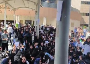 Les infirmières iraniennes manifestent dans tout le pays pour obtenir de meilleurs salaires et conditions de travail
