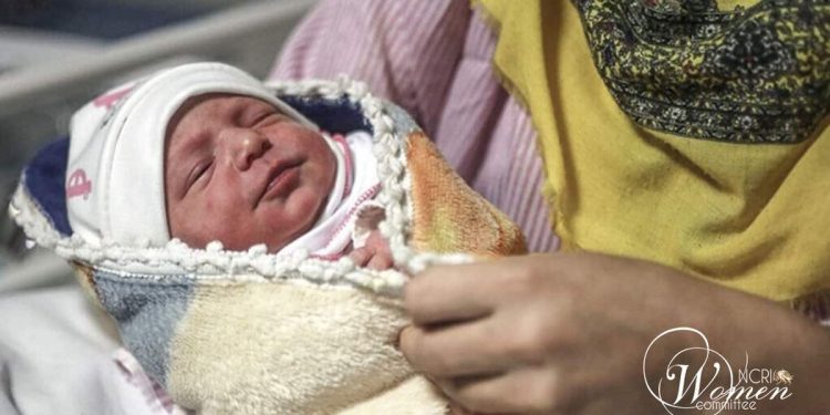 grossesses forcées : Les politiques oppressives du régime iranien à l'égard des femmes