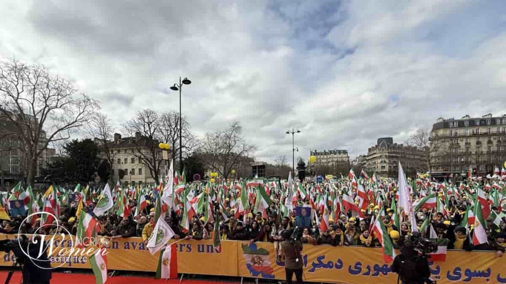 Des milliers de personnes se sont rassemblées à Paris pour réclamer un changement de régime et la démocratie en Iran