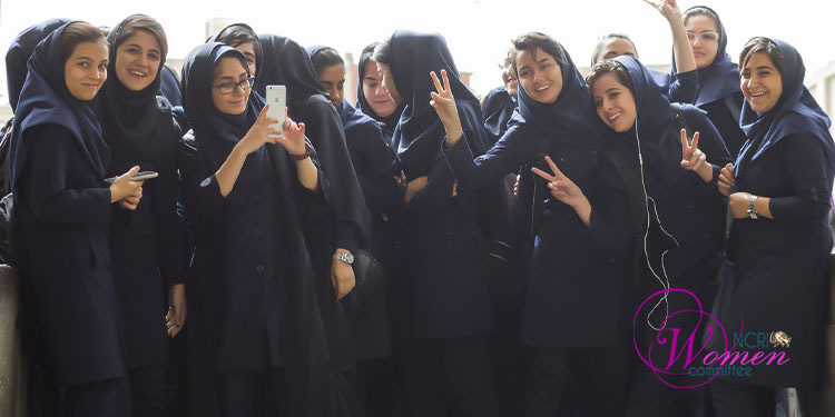 Écoles brisées, étudiants défiants : l’Iran ouvre une nouvelle année académique