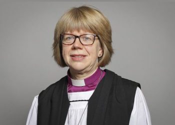 Dame Sarah Mullally entre dans l’histoire comme première femme archevêque de Cantorbéry