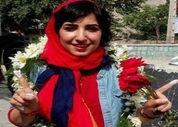 Atena Faraghdani, dissident cartoonist released from jail