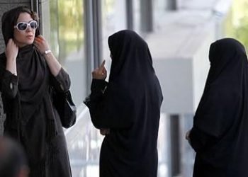Presidential hopeful stresses compulsion of the veil