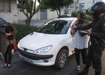 Armed Forces spokesman addresses unveiling of women in cars