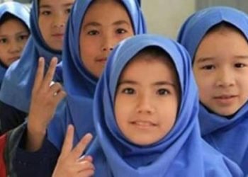 Afghan girls expelled from a primary school in Kerman
