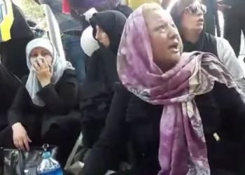 Protest outside Padideh financial Institute in Mashhad, September 24, 2017