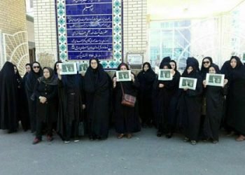 Women, literacy teachers, stage protest in Ardabil