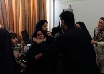 Women of Dayyer protested frequent water cut-offs