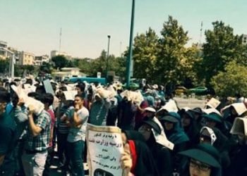 Officials threaten to cancel enrollment of striking students