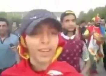 Two Ahvazi girls posed as men and entered a football stadium