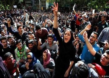Seven women among prisoners in Saqqez, reports say
