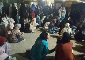 Young women studying at Tehran U protest restrictions in dorm