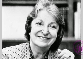 Pauline Kael: Influential Film Critic Who Revolutionized Movie Reviews