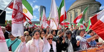 A Day of Remembrance and Resistance: Iranians Worldwide Rally Against Executions and Dictatorship