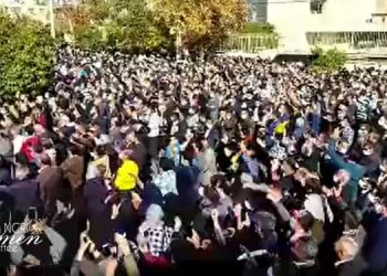 Shiraz Protests Over Water, Power Outages; Strong Role of Women