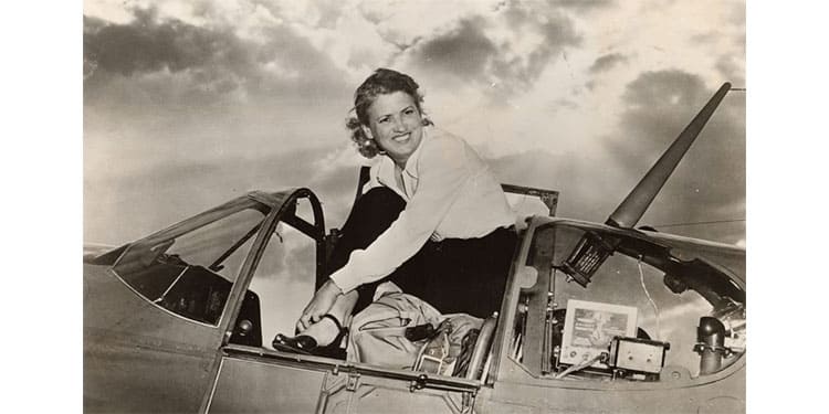 Jacqueline Cochran: Trailblazing Aviator and Aviation Pioneer