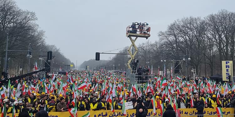 Iranians March and Rally in Berlin, Calling for Democracy and Rejecting All Forms of Dictatorship