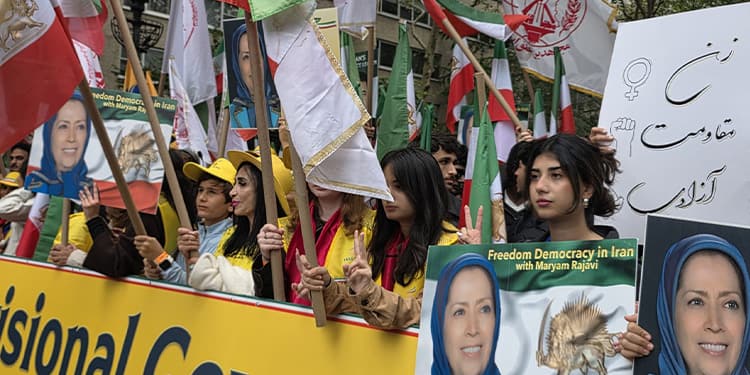 Thousands Gather Outside the UN to Demand Accountability and Democratic Change in Iran